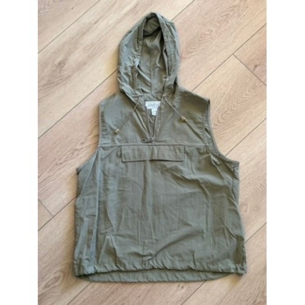 Jones Wear Sport Womens‎ Med Olive Green Half Zip Hooded Sleeveless Anorak Vest